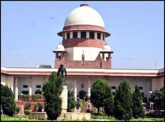 SC issues notice to KCR and Center