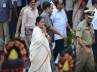 Mamata Banarjee, Mamata Banarjee, mamatha banarjee shifts independence day celebrations to red road, Mamata banarjee