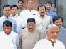 T-protest, T-protest, no link between t issue by polls cong mps, 9 telangana congress mps