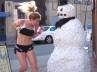 youtube, , snowmen scares passers by, Snowman