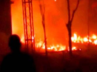 17 killed and many trapped injured in major fire at Kolkata market..
