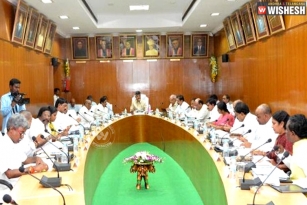 AP cabinet: Kapu quota, sand mafia, Aadhar, helmets