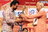 Aamir Khan award function, Aamir Khan, perfectionist of bollywood attends award function after 16 years gets award for dangal, Aamir khan