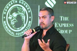 My wife suggested to move out of India - Aamir Khan
