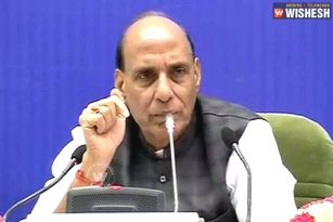 &ldquo;Rescue Opt Will Start As Soon As Cyclone Intensity Reduces&rdquo;- Rajnath Singh