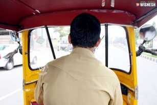 How an American lady taught a lesson to Autowala in Shudh Hindi