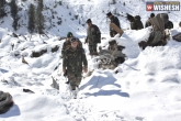 Avalanche, Soldiers trapped, avalanche hit army post in kashmir 5 soldiers trapped, Soldiers trapped