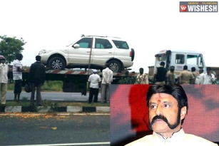 Balakrishna escaped unhurt after car accident