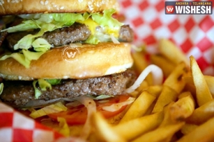 &lsquo;Burger and fries&rsquo; as good as sports drinks, study revealed