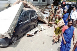 Chennai: Commercial Complex Wall Collapse; 1 Dead &amp; 2 Injured