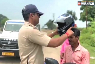 Viral Video: Cop&#039;s Trick To Spread Helmet Awareness