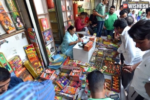 SC Refuses To Relax Ban On Sale Of Delhi Firecrackers