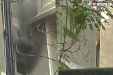 parents, investigation, delhi former navy sailor stabs parents sets cylinder on fire injuring 13, Cylinder