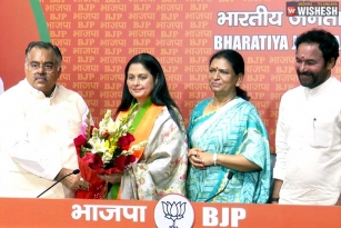 Jayasudha joins BJP