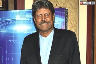 Kapil Dev Undergoes Angioplasty after he Suffers a Heart Attack