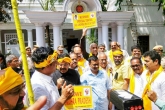 TDP MPs, Arvind Kejriwal, kejriwal backs protesting tdp mps in new delhi, Arvind kejriwal