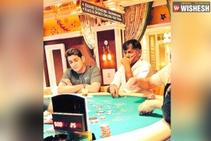 Mahesh&rsquo;s Casino Picture Going Viral