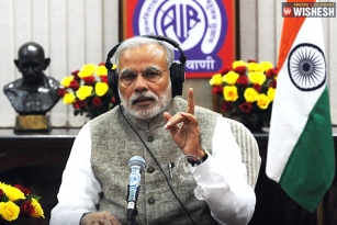 Mann ki Baat - PM remembers Kargil martyrs and promises relief to accident victims