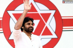 Pawan Kalyan Turns Chief Guest for Megastar&#039;s Birthday Celebrations