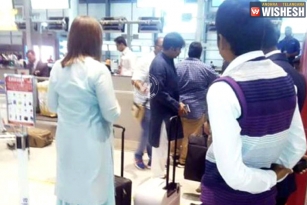 Pawan Kalyan Lands in the USA in Indian Attire