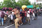 migrant laborers, Migrant workers, police beat up migrant workers in guntur, Guntur