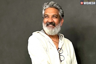 SS Rajamouli survives an Earthquake in Japan