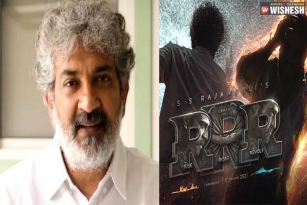 Rajamouli to decide the new release date of RRR