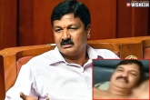 Ramesh Jarkiholi breaking news, Ramesh Jarkiholi new updates, karnataka minister ramesh jarkiholi caught in a sex scandal, Karnataka
