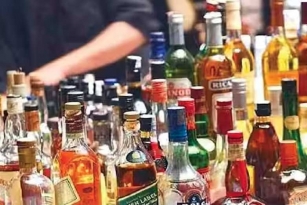 Record liquor sale in Telugu states for New Year