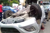Road Accident Banjara Hills, Road Accident Banjara Hills, speeding car hits divider in banjara hills driver dead two critical, Banjara hills road