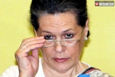 Congress president Sonia Gandhi, Manmohan Singh, sonia gandhi driving force in chopper scam says convicted michel s letter, Queen