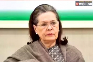 Sonia Gandhi to Continue as Congress&#039; Interim President