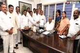 Telangana Congress latest updates, Telangana, congress receives a major blow in telangana, Telangana congress