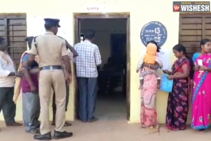 Heavy Turnout for Telangana Municipal Polls