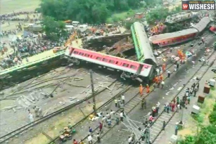 Terrible Triple Train Crash kills more than 290 in Odisha