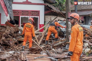 Tsunami In Indonesia Kills Over 280: Hundreds Missing