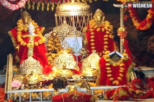 Vaishno Devi - The Holy Shrine Of Mata Vaishno Devi