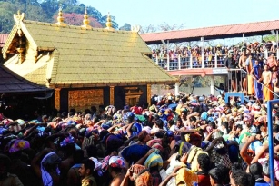 Verdict On Ban On Women&rsquo;s Entry In Sabarimala Temple Today