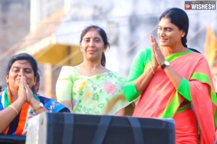 YS Sharmila starts her Election Campaign in AP