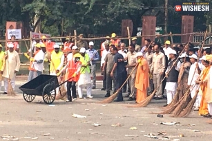 Yogi Adityanath Launches Cleanliness Drive From Taj Mahal Gate