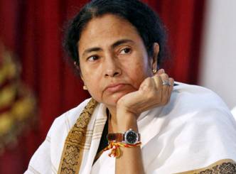 Mamatha threatens UPA to roll back FDI