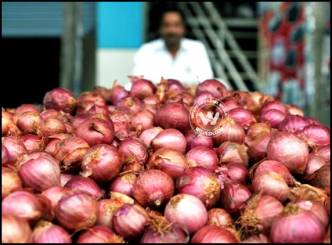 Costlier onions not wiping anyone&#039;s tears