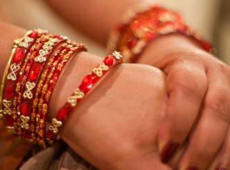 &#039;Red&#039; bangles in Indian tradition...
