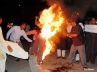 TDP effigy, , babu effigy burned at anantapur by ysr cong, Burned