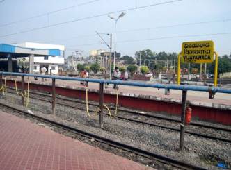 DRM promises doubling of Vijayawada-Nidadavolu-Gudiwada lines