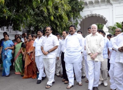 7 Jagan group MLAs to go back to Cong? 