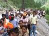 pilgrims, pilgrims, 3000 pilgrims marooned near badrinath, Landslides