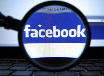 Facebook Home triggers privacy concerns