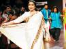 Bollywood, Asha Bhosle, ashatai made her ramp debut, Fashion designer