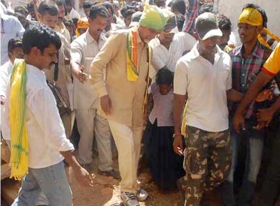 TDP warns YSR, Cong